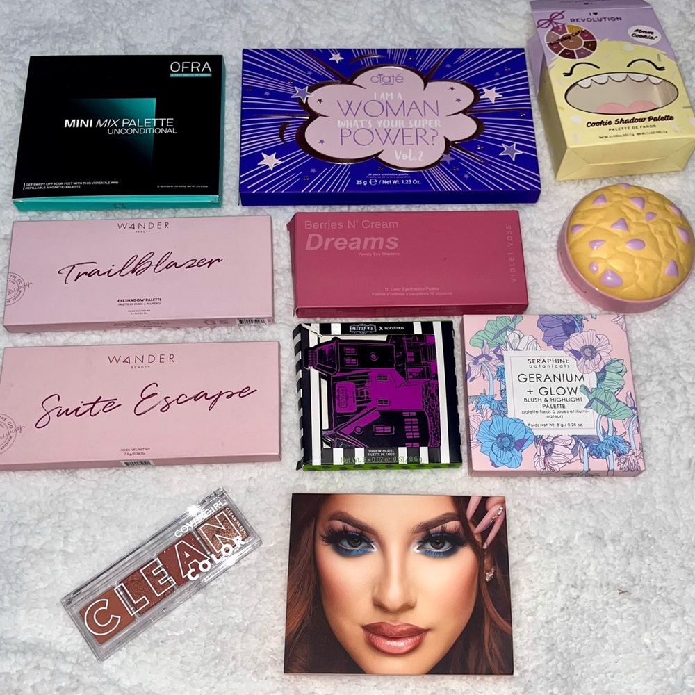10 New Vibrant Colors Eyeshadow Palettes NIB - Picture 2 of 9